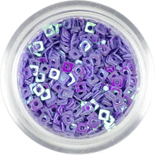 Malá ozdoba na nechty - svetlofialové štvorčeky s dierkou